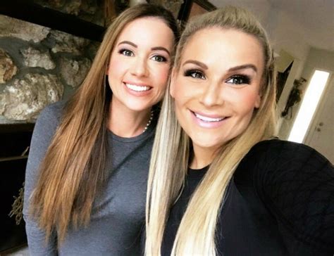 Natalya (Nattie) & Jenni Neidhart :。